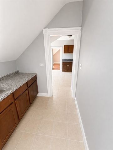 284 Massachusetts Avenue 3, Providence, RI 02905