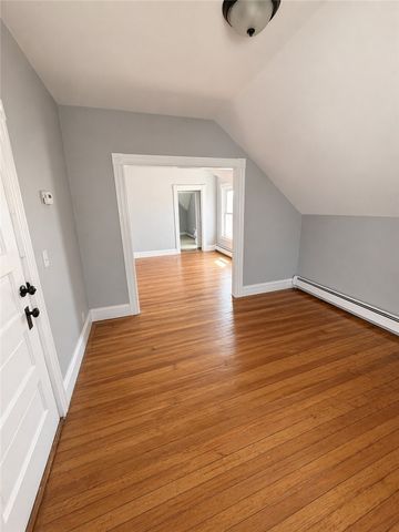 284 Massachusetts Avenue 3, Providence, RI 02905