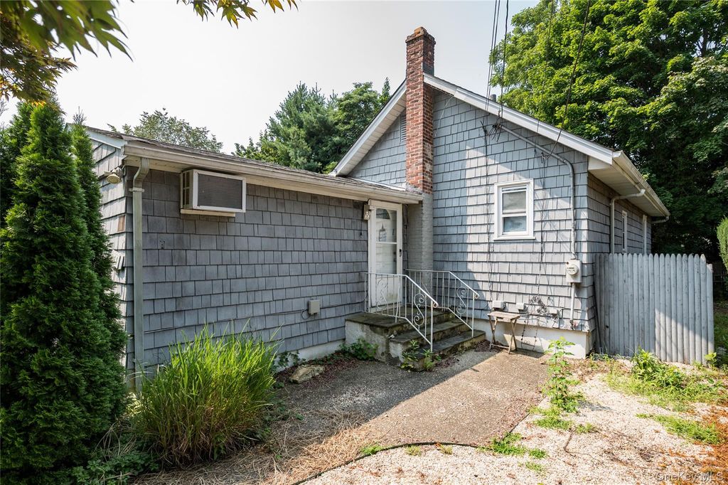 14 Marlan Court, Sea Cliff, NY 11579 — photo 2