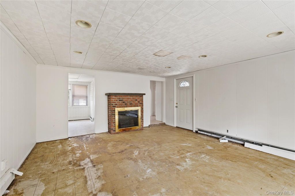 14 Marlan Court, Sea Cliff, NY 11579 — photo 3