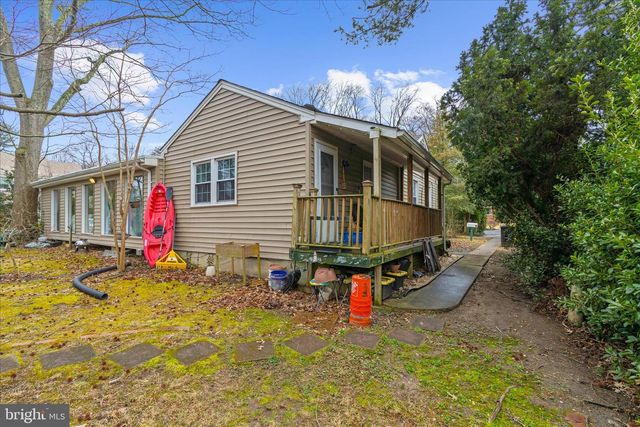 115 LOCKLEVEN DR, Severna Park, MD 21146