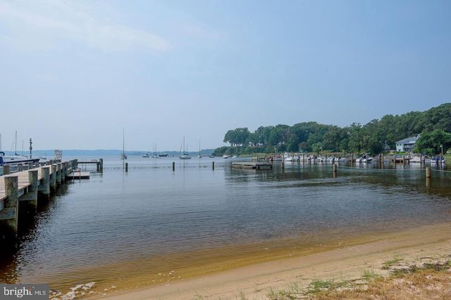 115 LOCKLEVEN DR, Severna Park, MD 21146