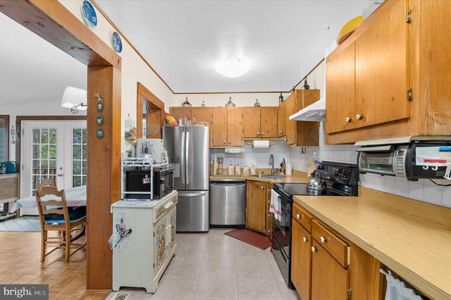 115 LOCKLEVEN DR, Severna Park, MD 21146