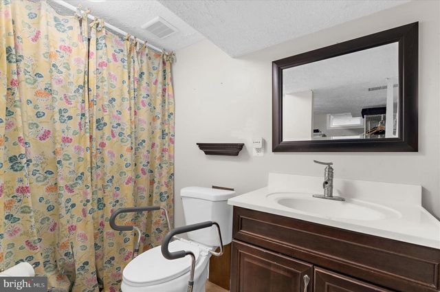 115 LOCKLEVEN DR, Severna Park, MD 21146