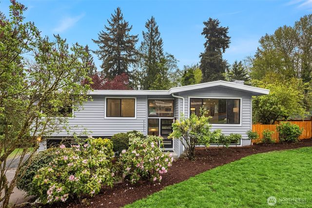 21237 38th Place W, Brier, WA 98036