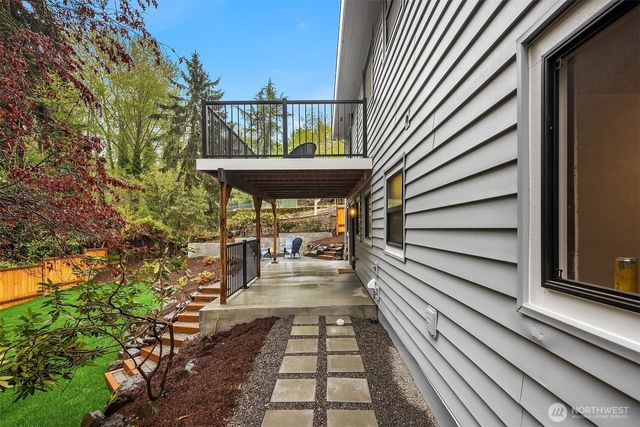 21237 38th Place W, Brier, WA 98036