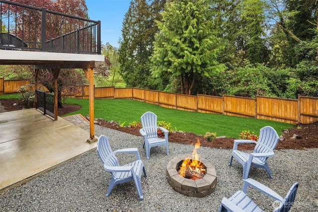 21237 38th Place W, Brier, WA 98036