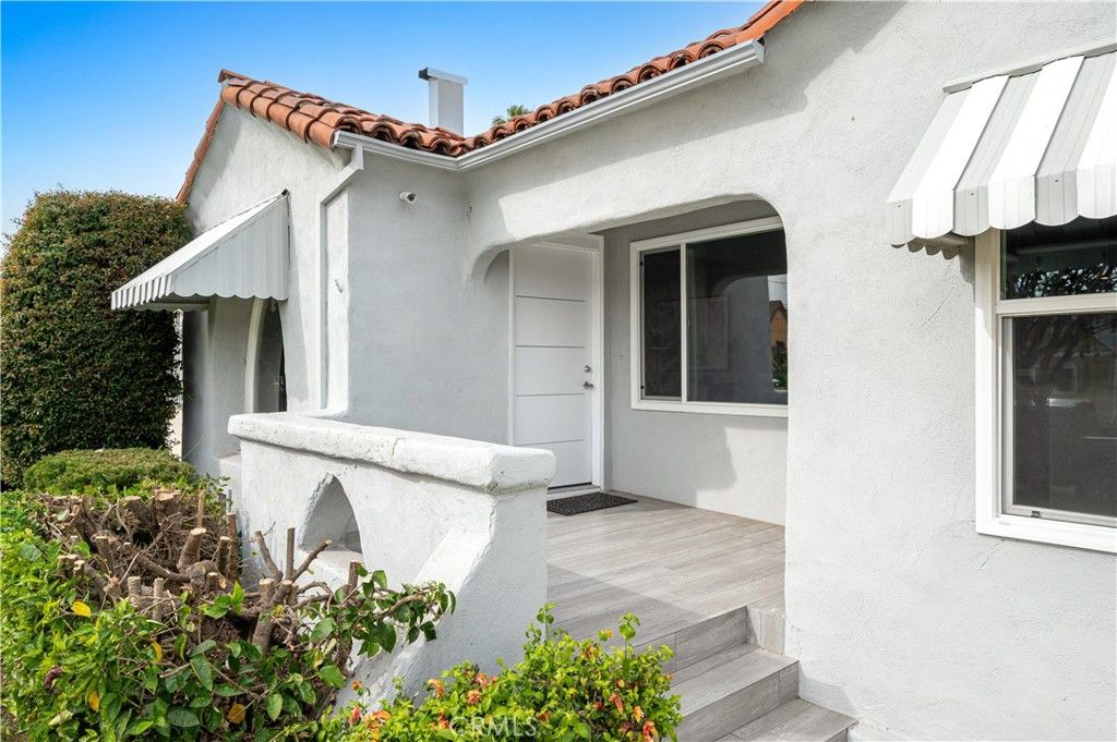 2049 W 71St Street, Los Angeles, CA 90047 — photo 3