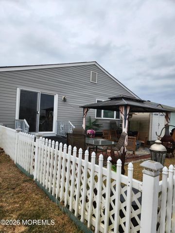 1017 Camino Real Court, Toms River, NJ 08757