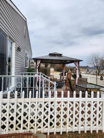 1017 Camino Real Court, Toms River, NJ 08757