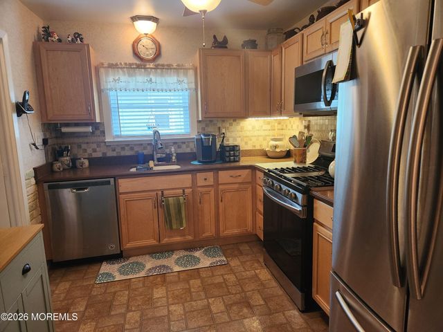 1017 Camino Real Court, Toms River, NJ 08757