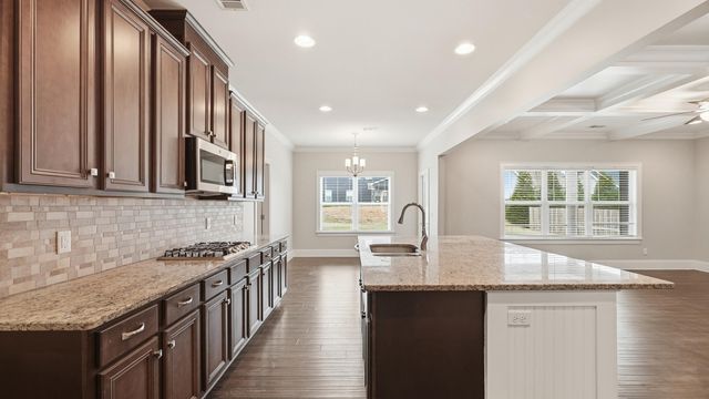 9863 Haven Port Lane, Ooltewah, TN 37363