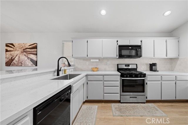 5314 Silvergate, Bakersfield, CA 93313