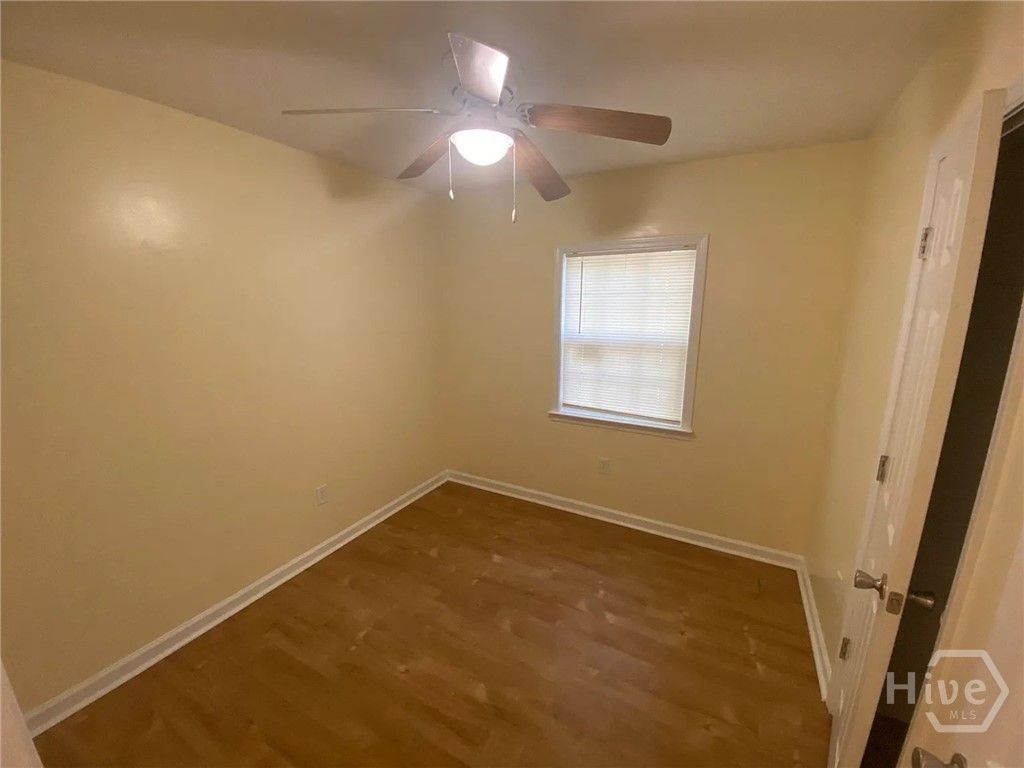 Image 8 of property listing at 6910 Damascus Road, Savannah, GA 31406