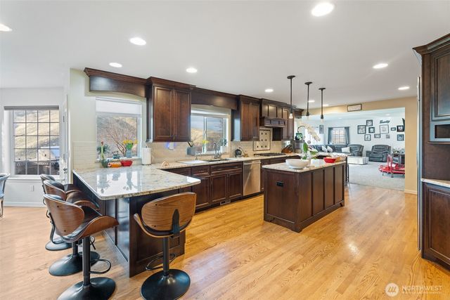 1918 Broadview, Wenatchee, WA 98801