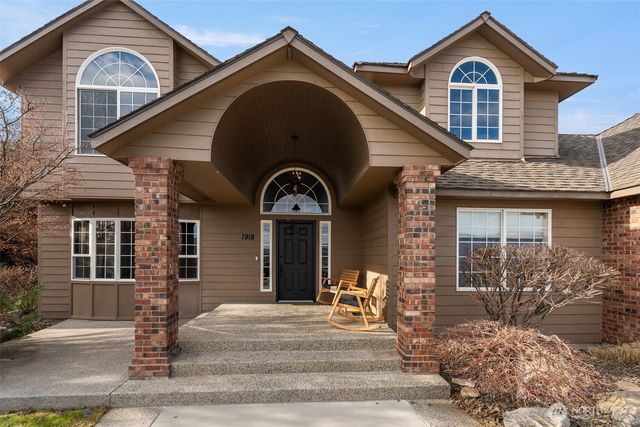 1918 Broadview, Wenatchee, WA 98801