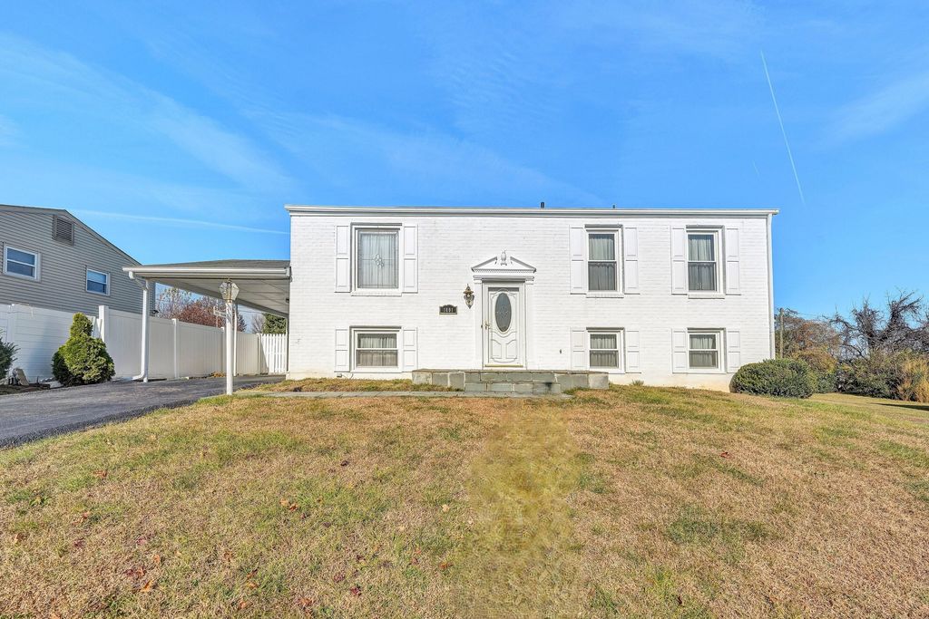 1801 Franwill AVE, Roanoke, VA 24017