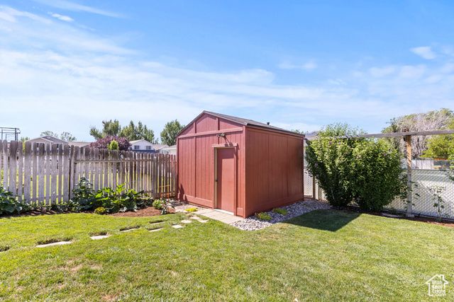 2256 W 1680 N, Clinton, UT 84015
