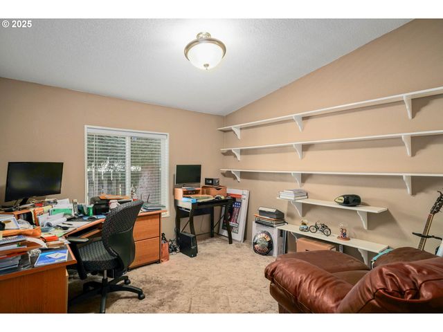 1655 S ELM St 3, Canby, OR 97013