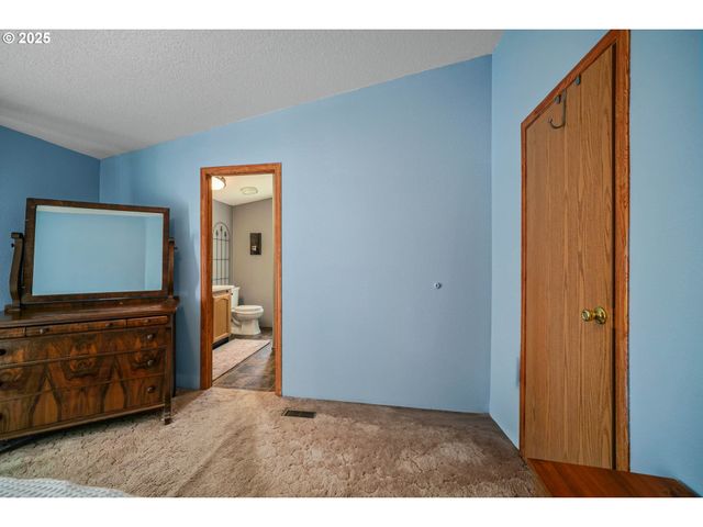 1655 S ELM St 3, Canby, OR 97013
