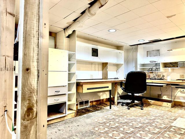 502 S 29TH STREET, Manitowoc, WI 54220