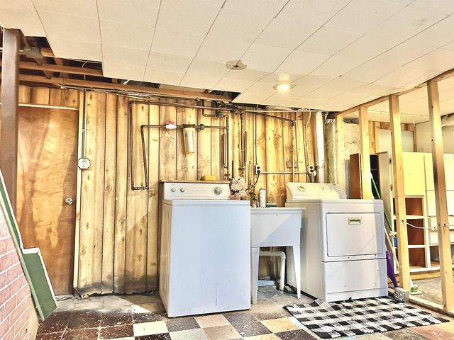 502 S 29TH STREET, Manitowoc, WI 54220