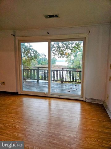 355 STURTONS LN, Pasadena, MD 21122