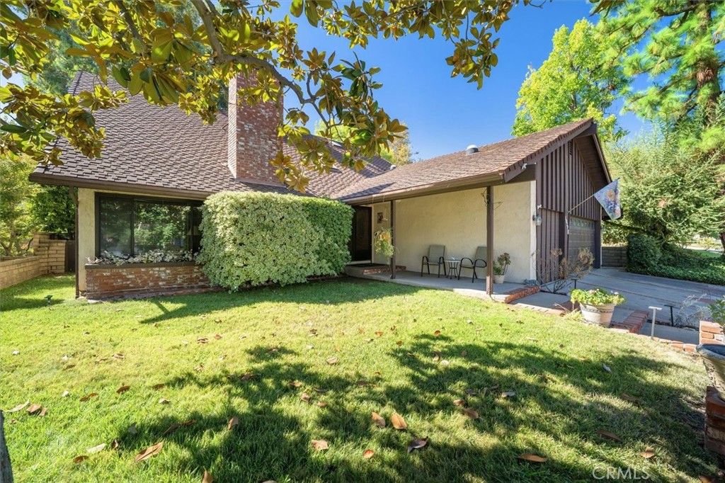 24020 Avenida Crescenta, Valencia, CA 91355 — exterior