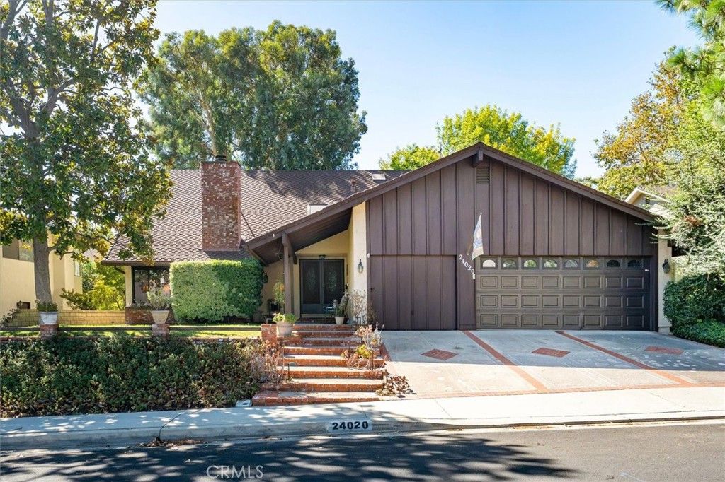 24020 Avenida Crescenta, Valencia, CA 91355 — photo 2