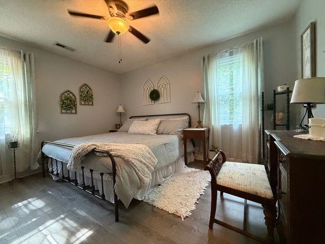 170 Hillwood Dr, Estill Springs, TN 37330