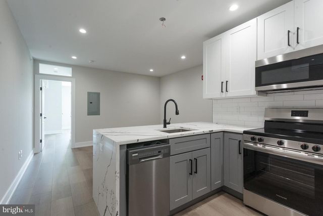 3849 FAIRMOUNT AVE, Philadelphia, PA 19104