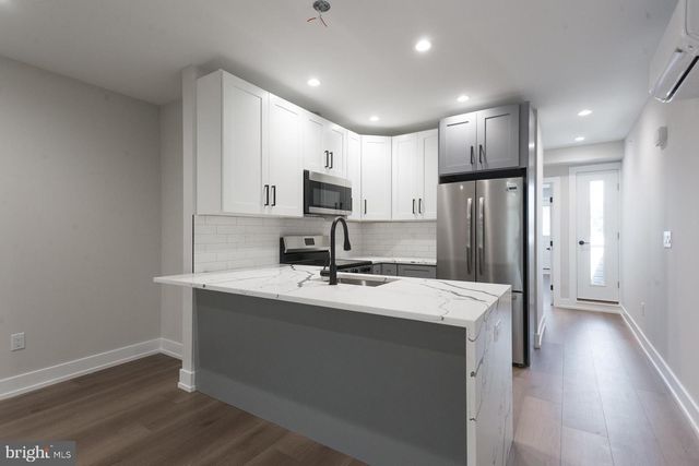 3849 FAIRMOUNT AVE, Philadelphia, PA 19104