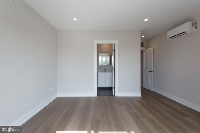 3849 FAIRMOUNT AVE, Philadelphia, PA 19104