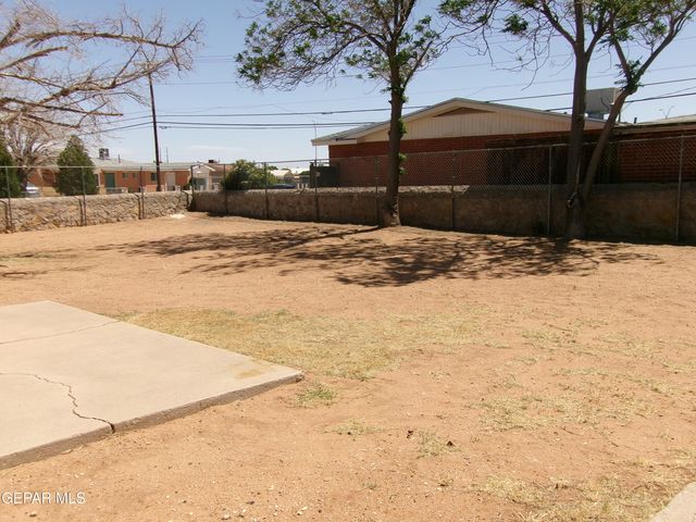 10037 OAKWOOD Drive, El Paso, TX 79924