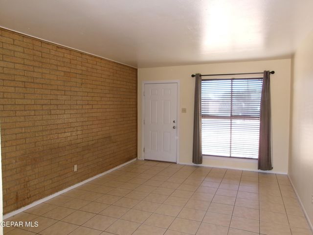 10037 OAKWOOD Drive, El Paso, TX 79924