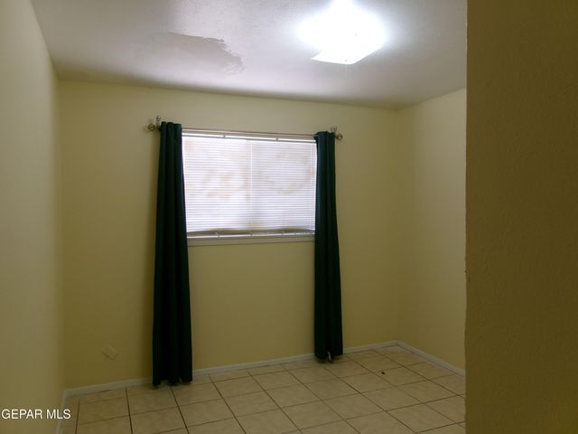 10037 OAKWOOD Drive, El Paso, TX 79924