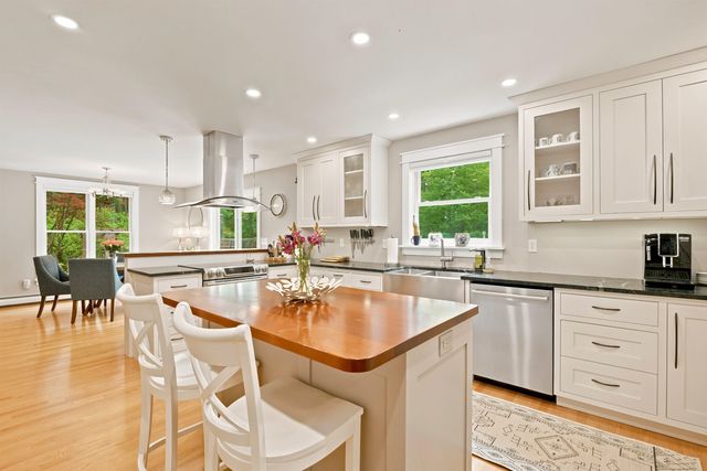 8 Freshet Road, Madbury, NH 03823