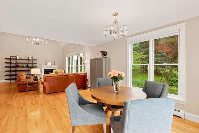 8 Freshet Road, Madbury, NH 03823