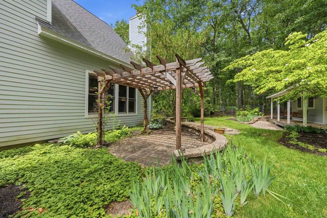 8 Freshet Road, Madbury, NH 03823