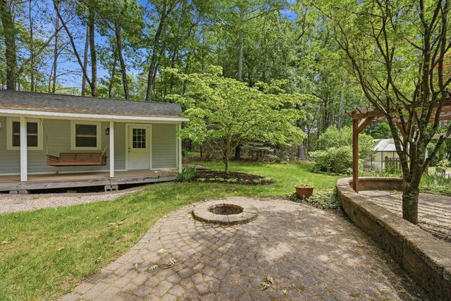 8 Freshet Road, Madbury, NH 03823