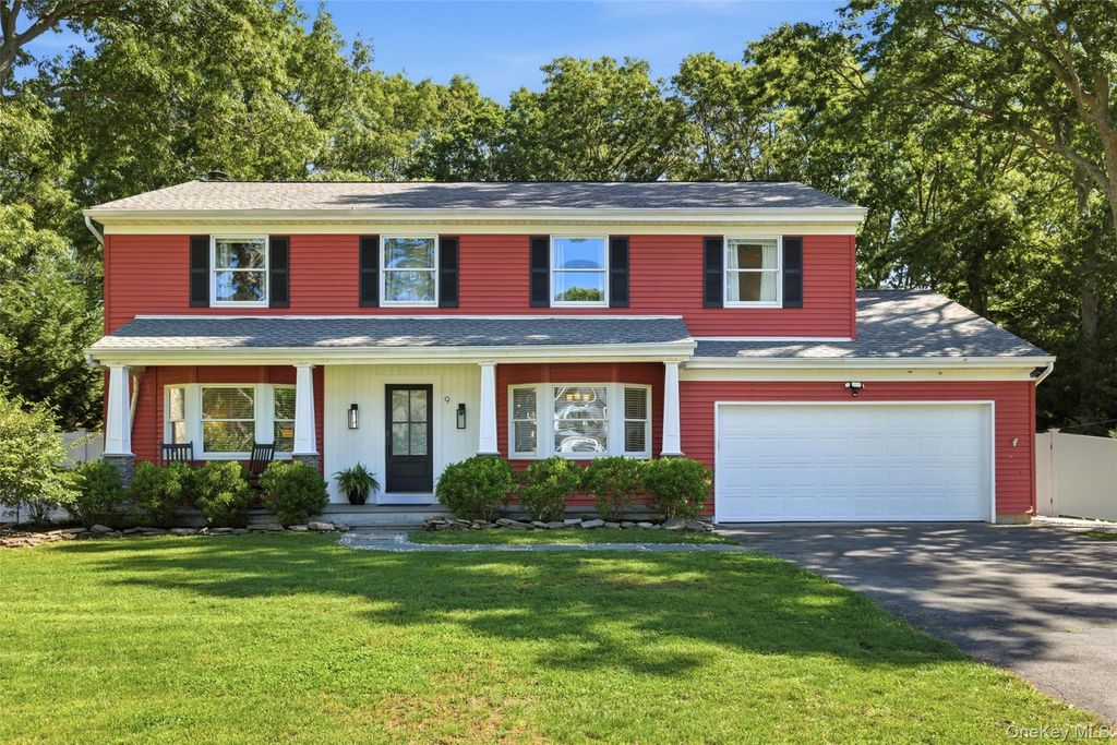 9 Northumberland Drive, Shoreham, NY 11786
