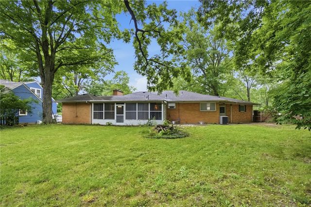 92 Winnet Drive, Harrison Twp, OH 45415