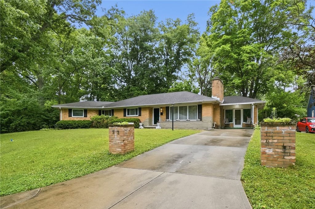 92 Winnet Drive, Harrison Twp, OH 45415