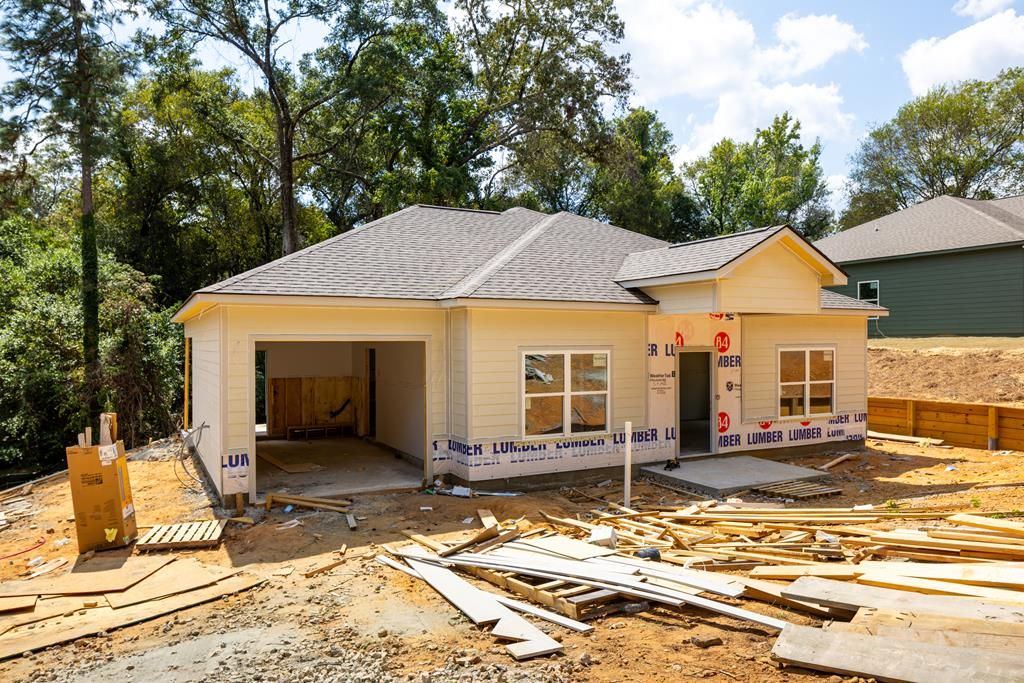 1229 30th Street, Phenix City, AL 36867