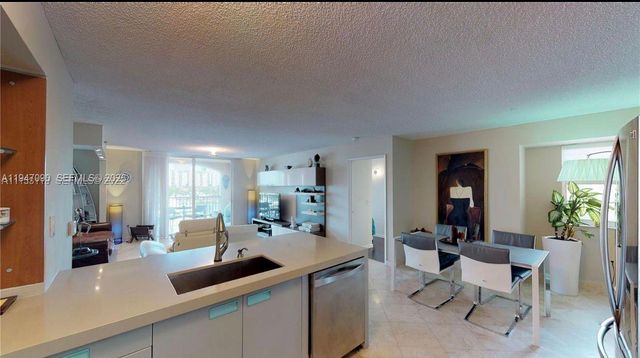 19877 E Country Club Dr 3608, Aventura, FL 33180