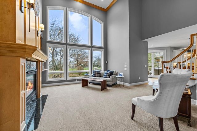 18434 Bearpath Trail, Eden Prairie, MN 55347