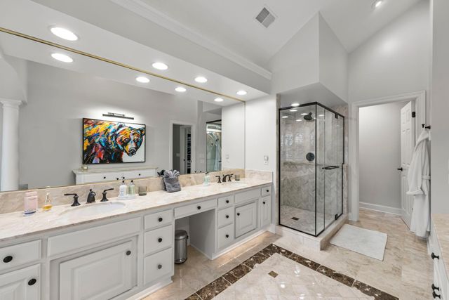 18434 Bearpath Trail, Eden Prairie, MN 55347