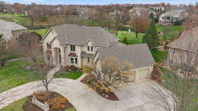 18434 Bearpath Trail, Eden Prairie, MN 55347