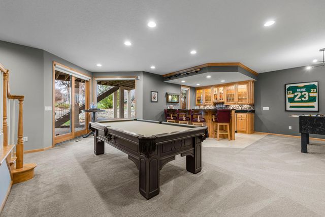 18434 Bearpath Trail, Eden Prairie, MN 55347