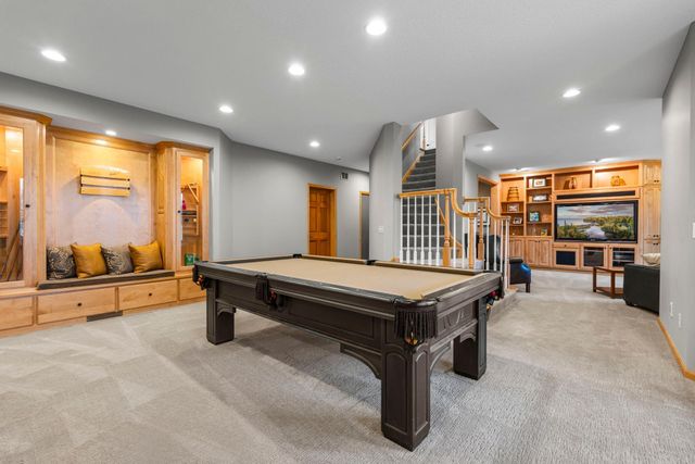 18434 Bearpath Trail, Eden Prairie, MN 55347